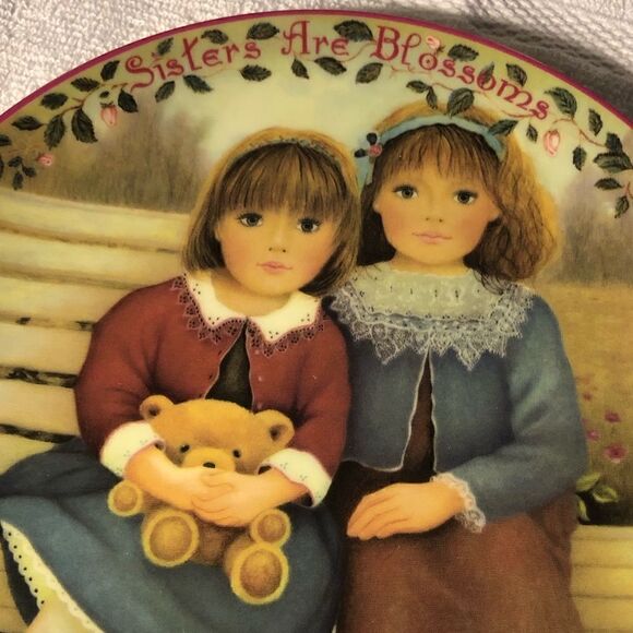 Bradford Exchange Sisters are Blossoms Plate - Picture 1 of 9